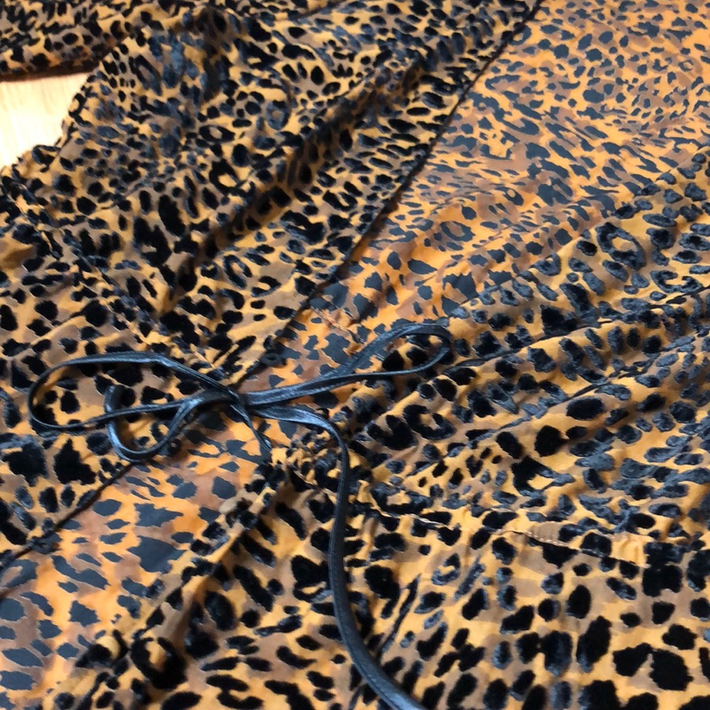 Cheetah Duster - Picture 2 of 2